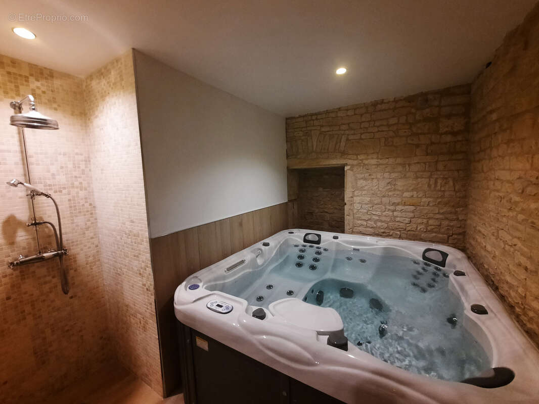 Maison à AIGREFEUILLE-D&#039;AUNIS