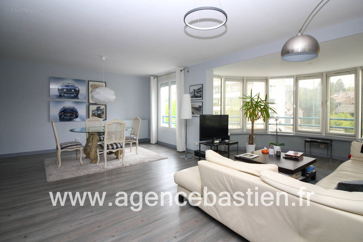 Appartement à DIVONNE-LES-BAINS