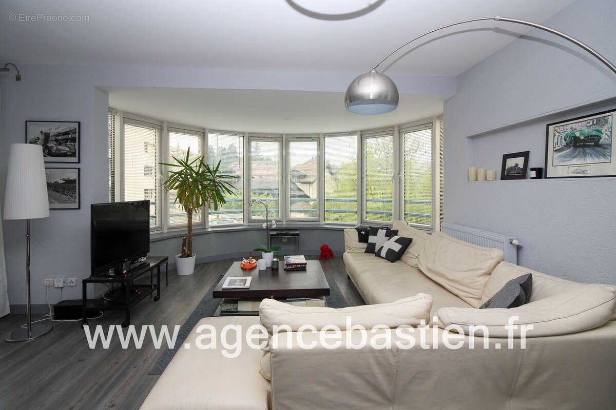 Appartement à DIVONNE-LES-BAINS