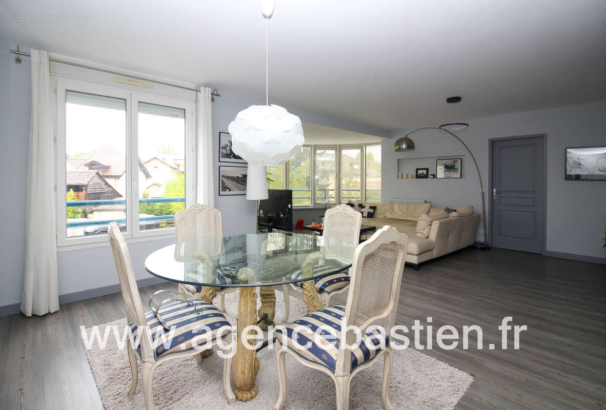 Appartement à DIVONNE-LES-BAINS