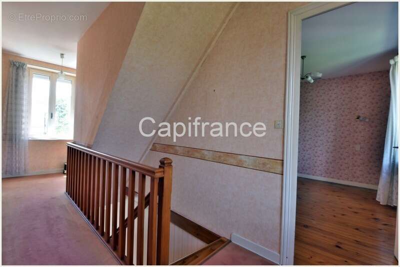 Maison à LE PEAGE-DE-ROUSSILLON