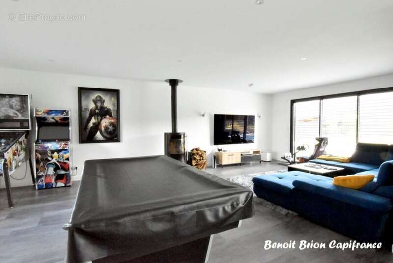 Maison à SAINT-BRICE-EN-COGLES