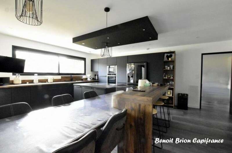 Maison à SAINT-BRICE-EN-COGLES