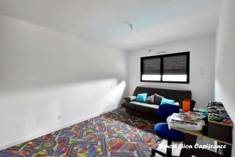 Maison à SAINT-BRICE-EN-COGLES