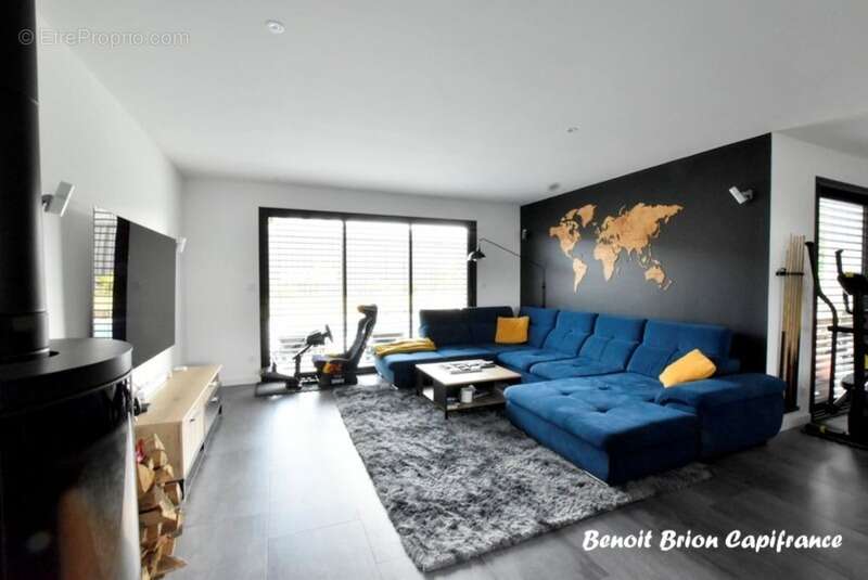 Maison à SAINT-BRICE-EN-COGLES