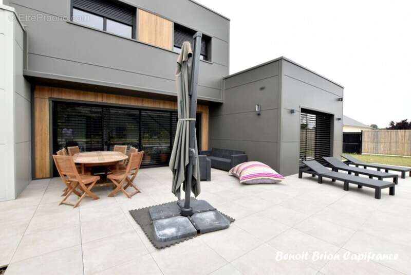 Maison à SAINT-BRICE-EN-COGLES