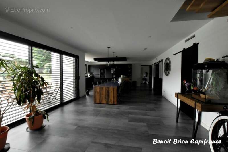 Maison à SAINT-BRICE-EN-COGLES