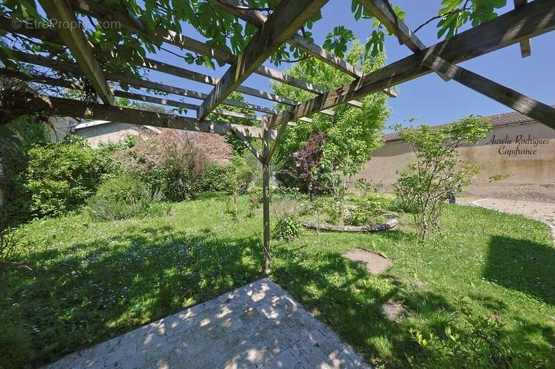 Maison à BOURG-EN-BRESSE