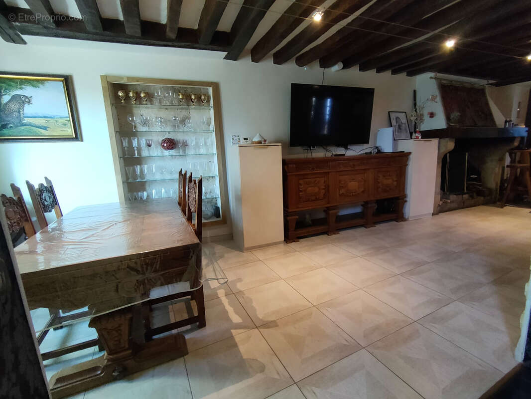 Maison à VILLENEUVE-SOUS-DAMMARTIN