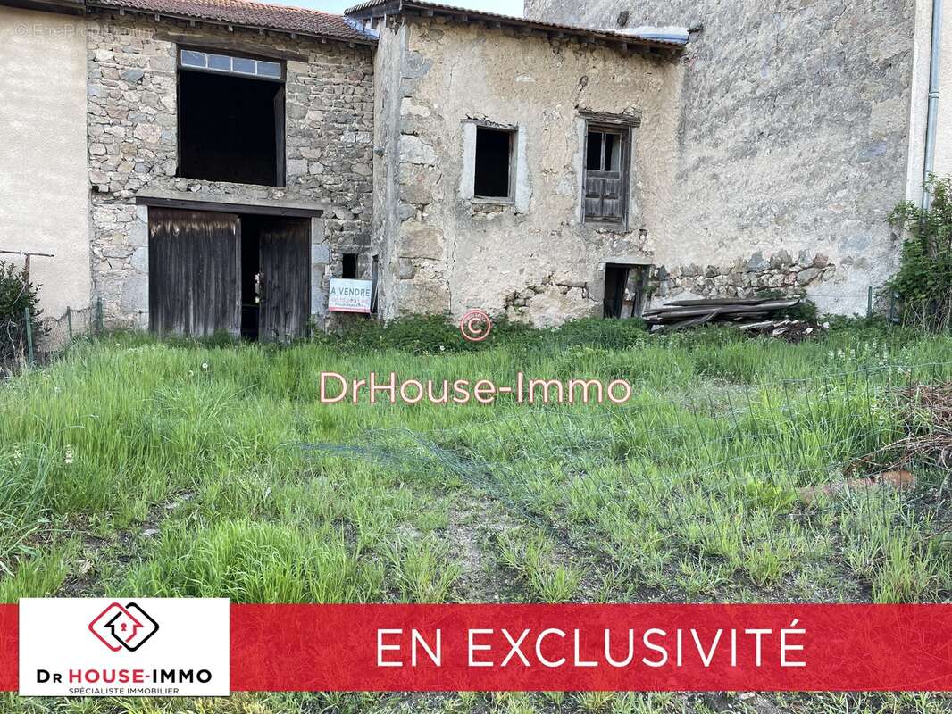 Maison à SAINT-PIERRE-DU-CHAMP