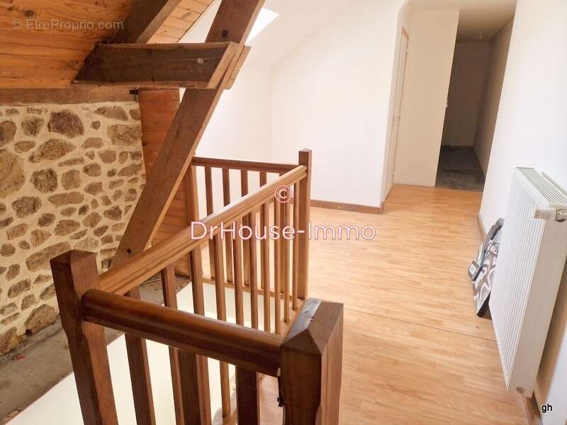 Maison à SAINT-BRICE-DE-LANDELLES