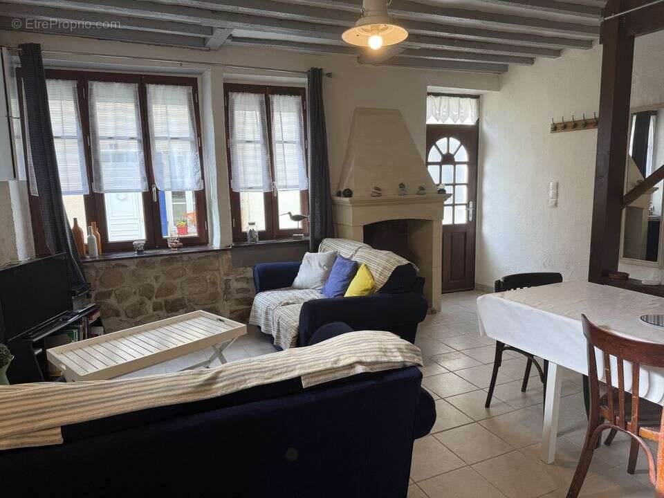 Maison à PORT-EN-BESSIN-HUPPAIN