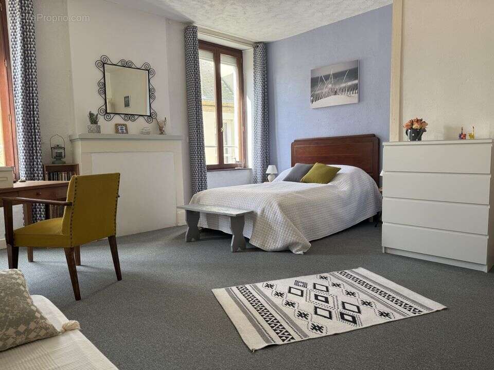 Maison à PORT-EN-BESSIN-HUPPAIN