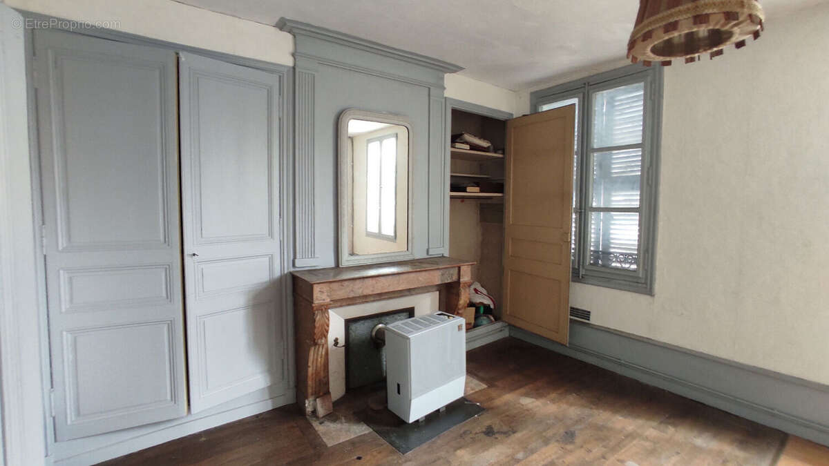 Maison à CHATELLERAULT