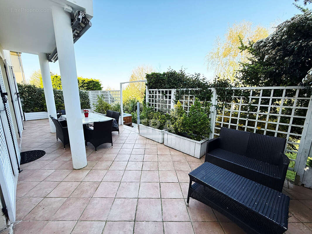 Maison à BRIE-COMTE-ROBERT