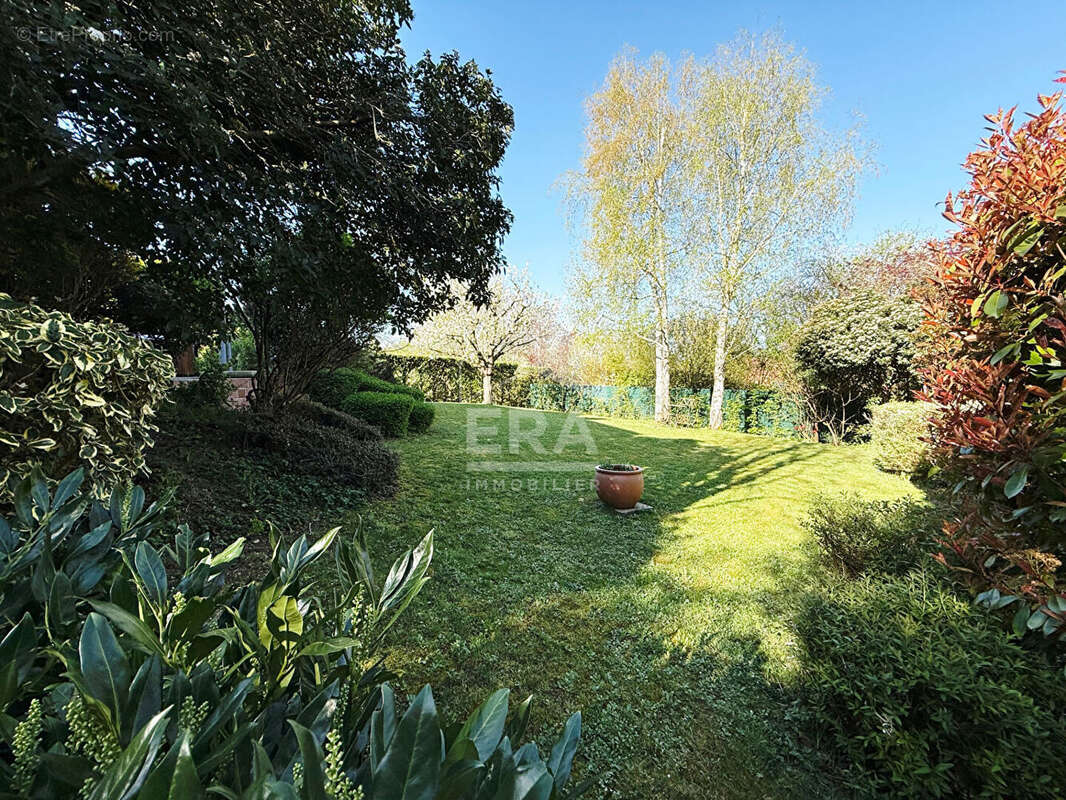 Maison à BRIE-COMTE-ROBERT