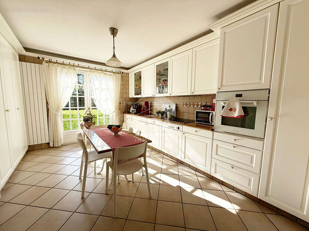 Maison à BRIE-COMTE-ROBERT