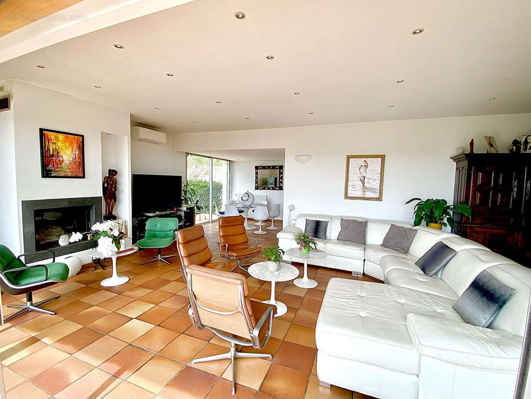 Autre à SAINT-JEANNET