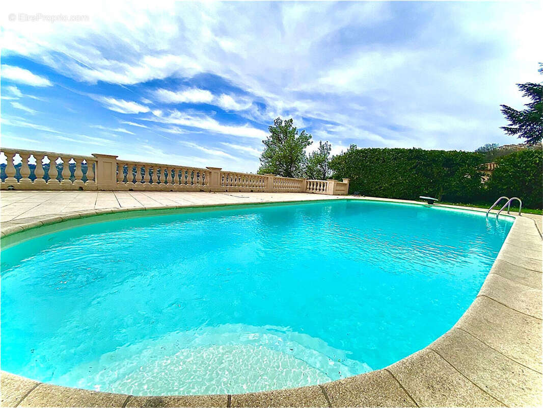 Autre à SAINT-JEANNET