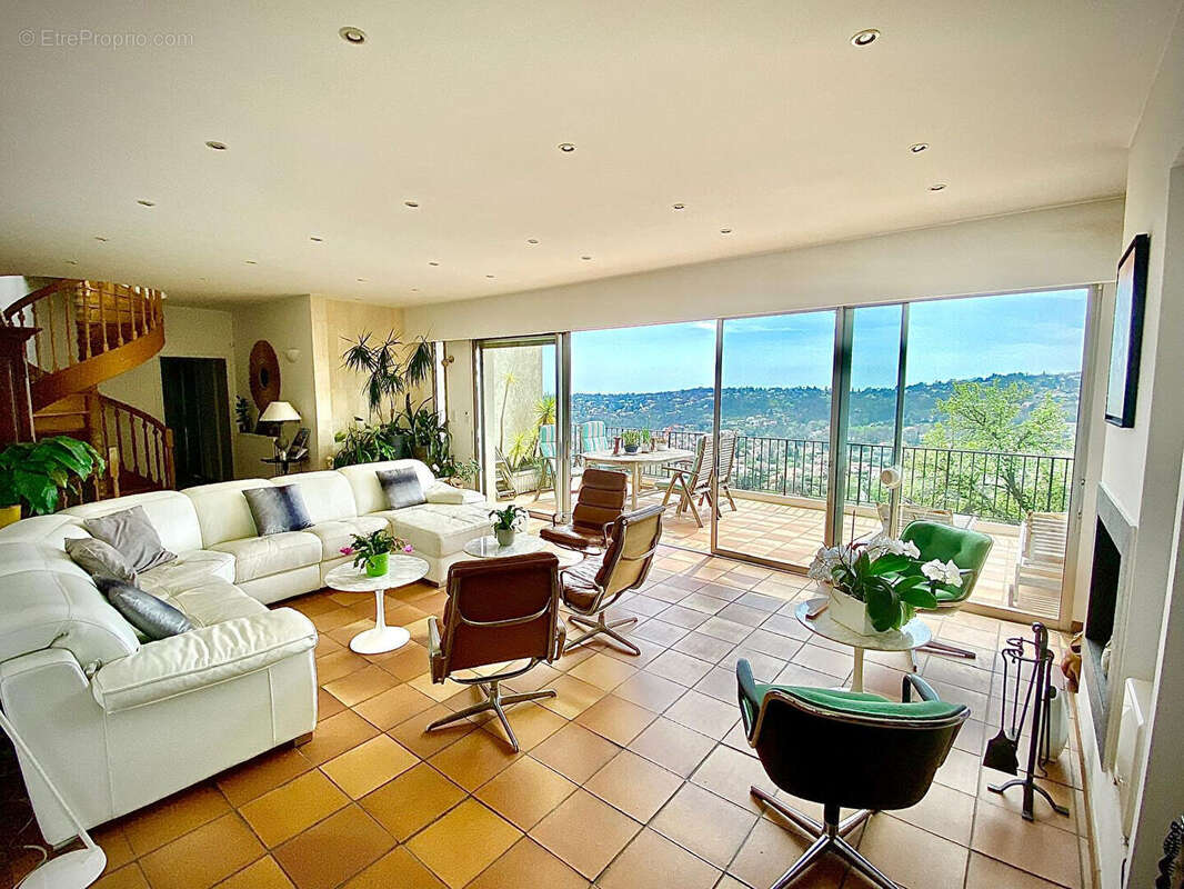 Autre à SAINT-JEANNET