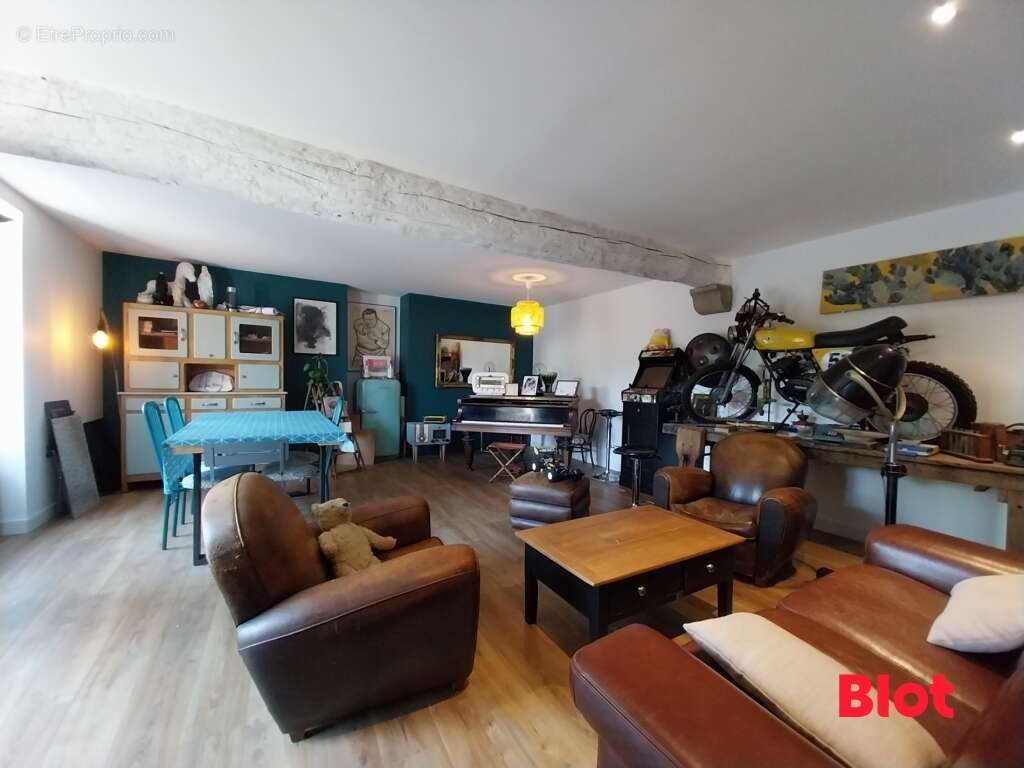 Maison à MINIAC-MORVAN