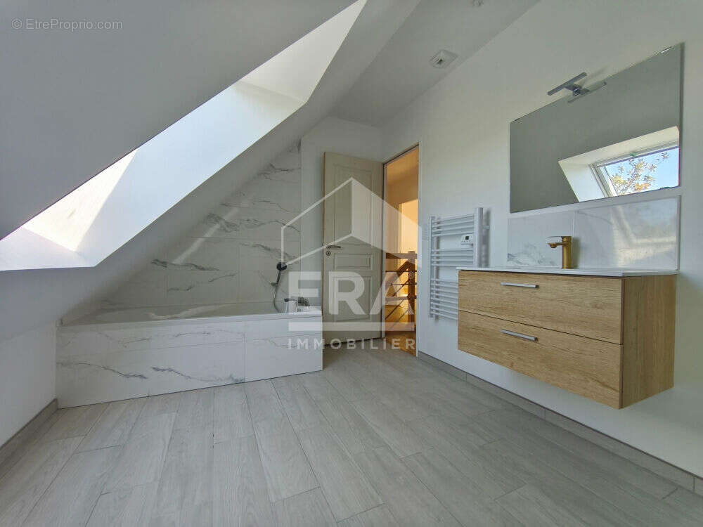 Maison à DOL-DE-BRETAGNE