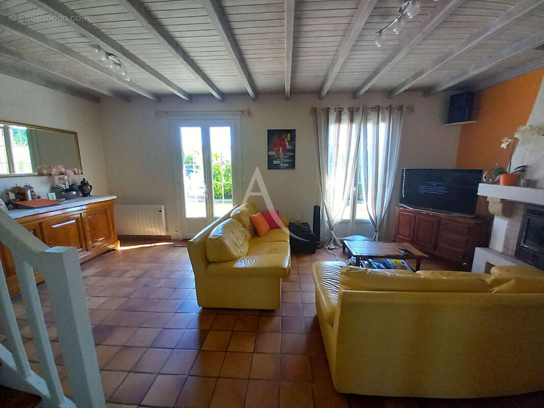 Maison à LANDEVIEILLE