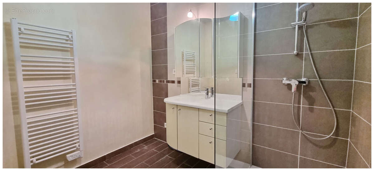 Appartement à CHAPONNAY