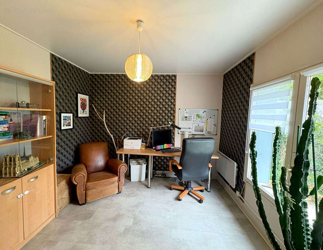 Maison à L&#039;HAY-LES-ROSES