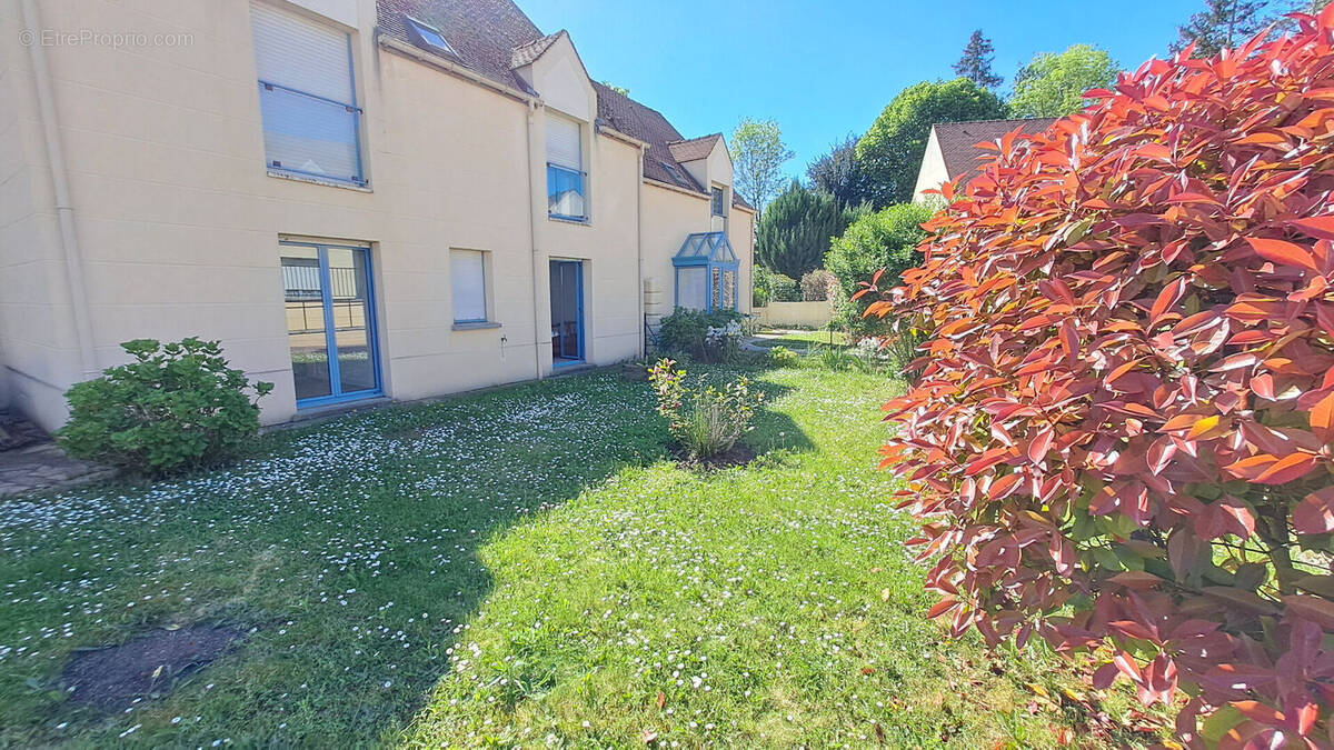Appartement à SAINT-REMY-LES-CHEVREUSE