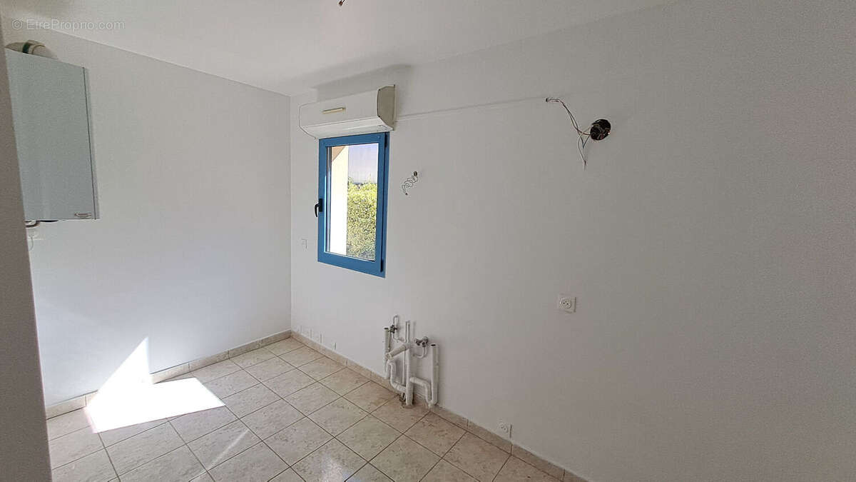 Appartement à SAINT-REMY-LES-CHEVREUSE