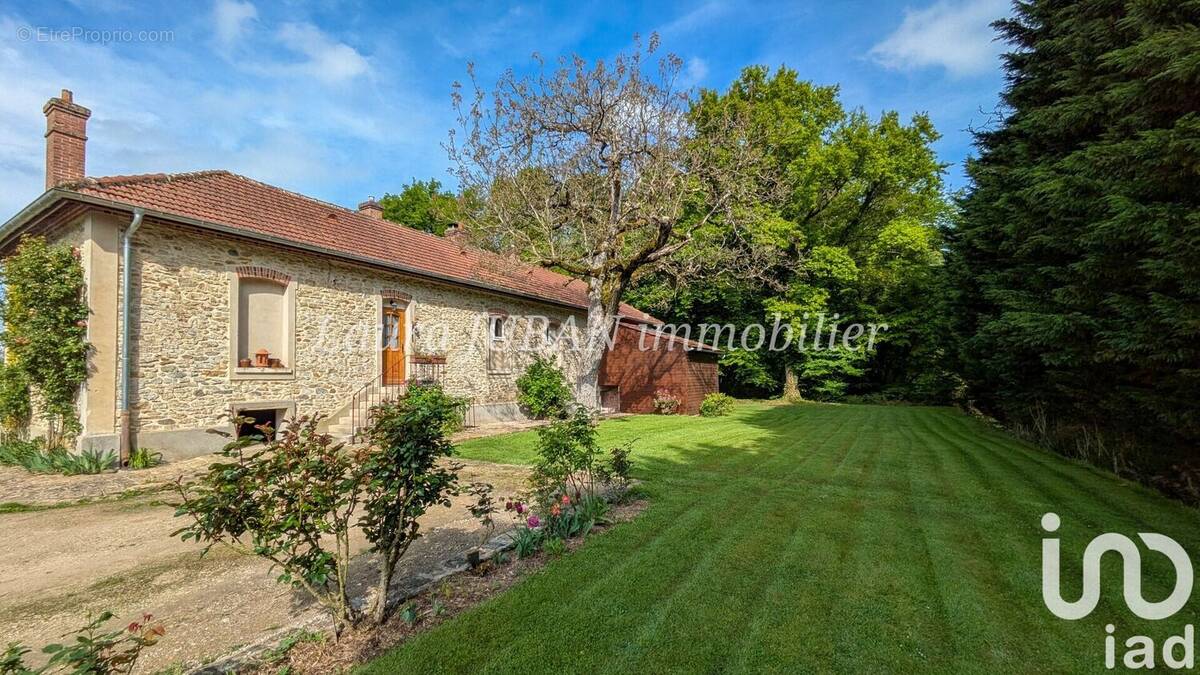 Photo 1 - Maison à SALINS