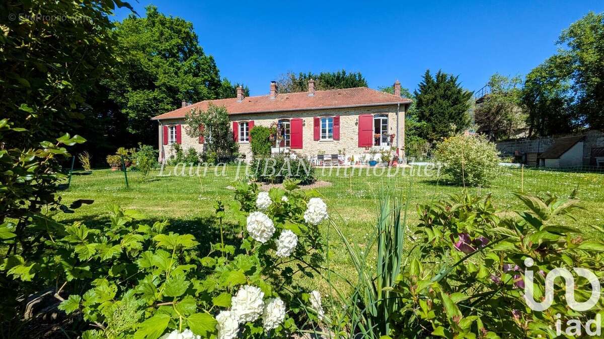 Photo 2 - Maison à SALINS