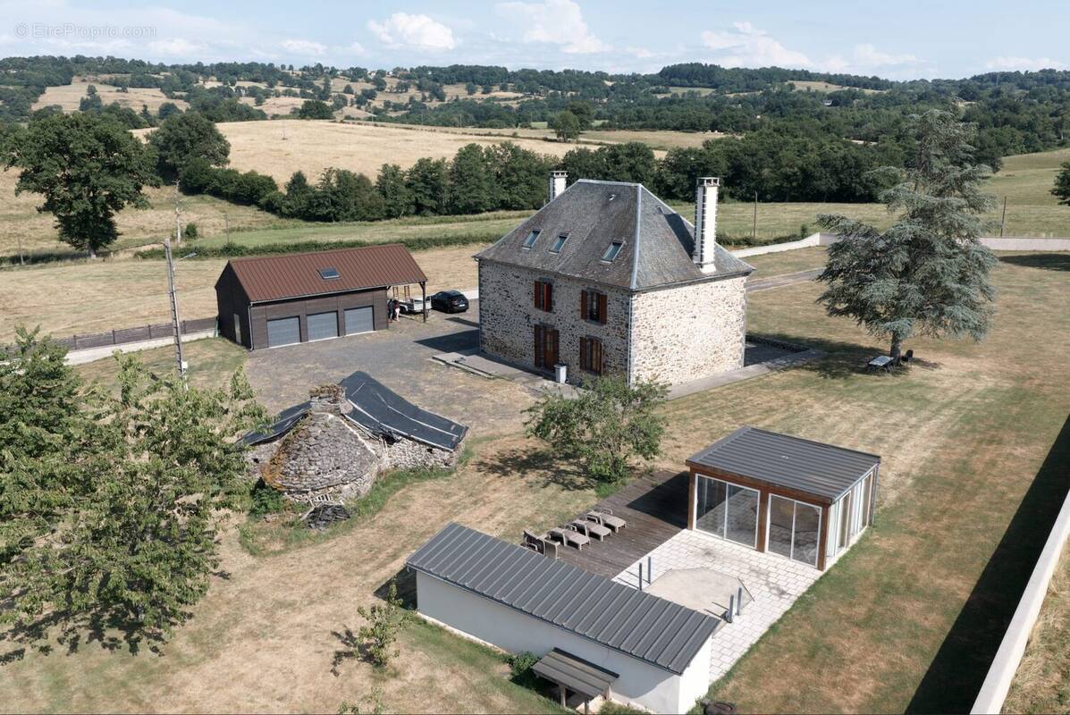 Maison à CHALVIGNAC