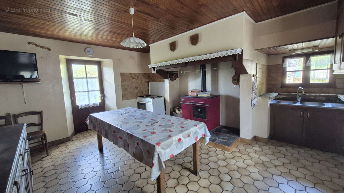 Maison à CASTELNAU-DE-MANDAILLES