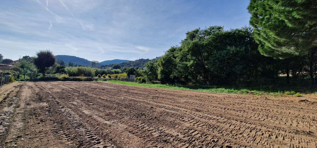 Maison à PLAN-DE-LA-TOUR