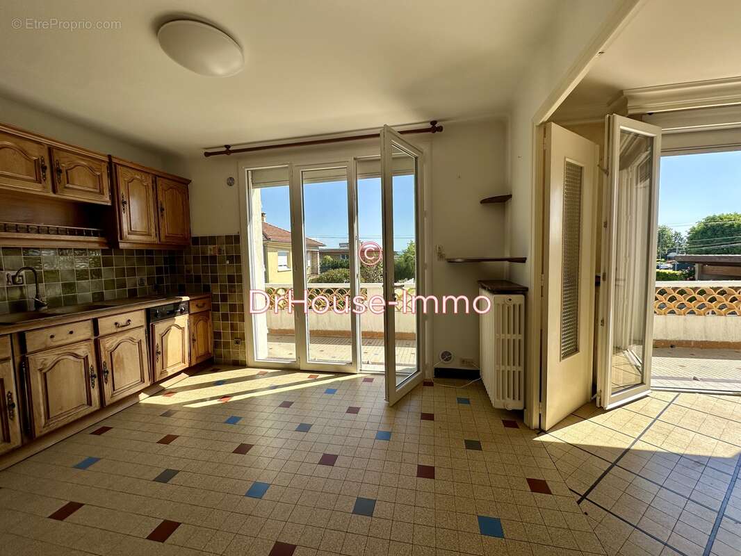 Maison à PORTES-LES-VALENCE