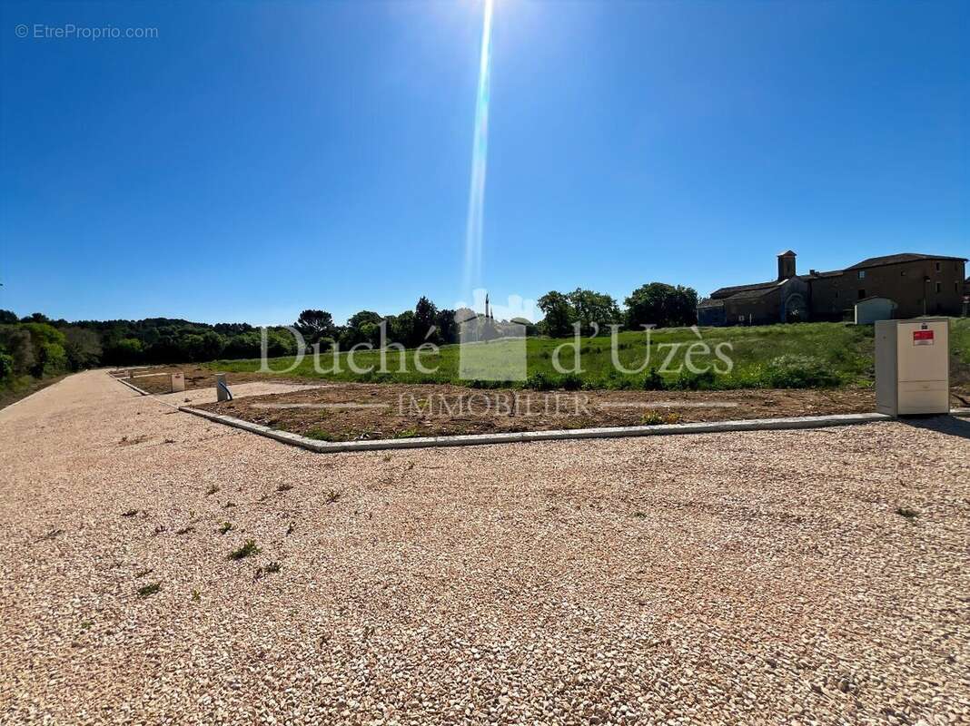 Photo 3 - Terrain à UZES