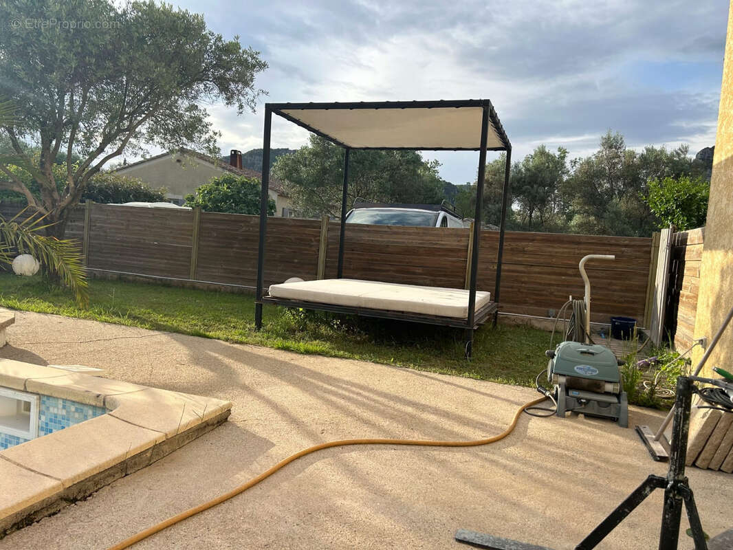 Maison à SAINT-BAUZILLE-DE-PUTOIS