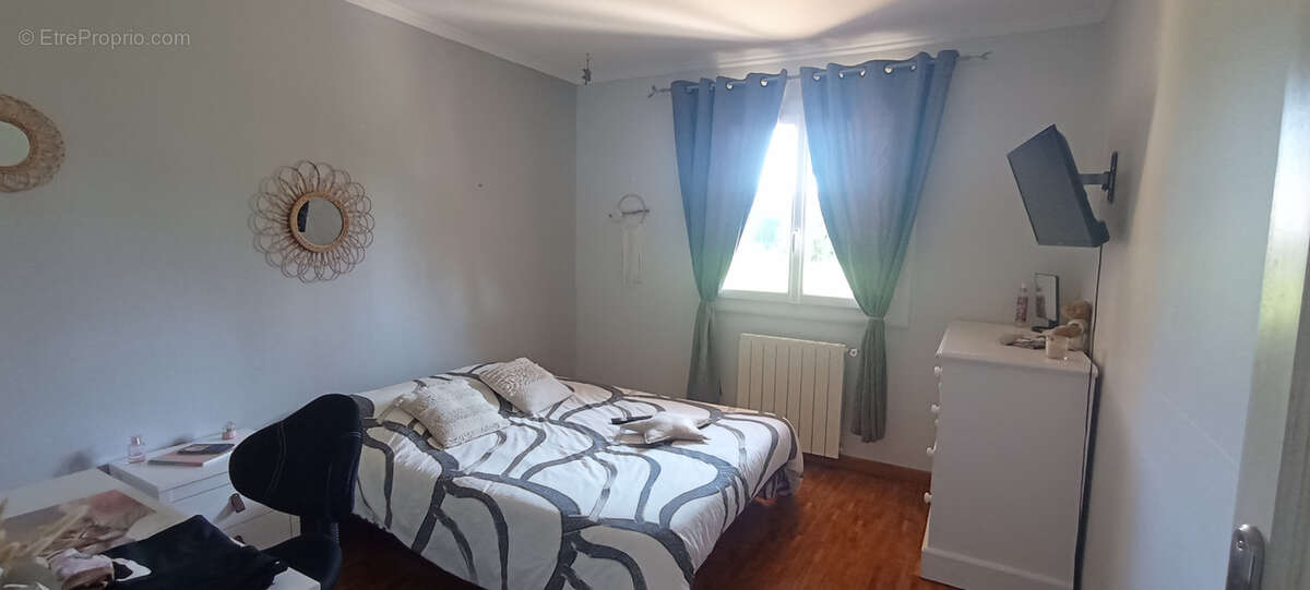 Maison à SAINT-BAUZILLE-DE-PUTOIS