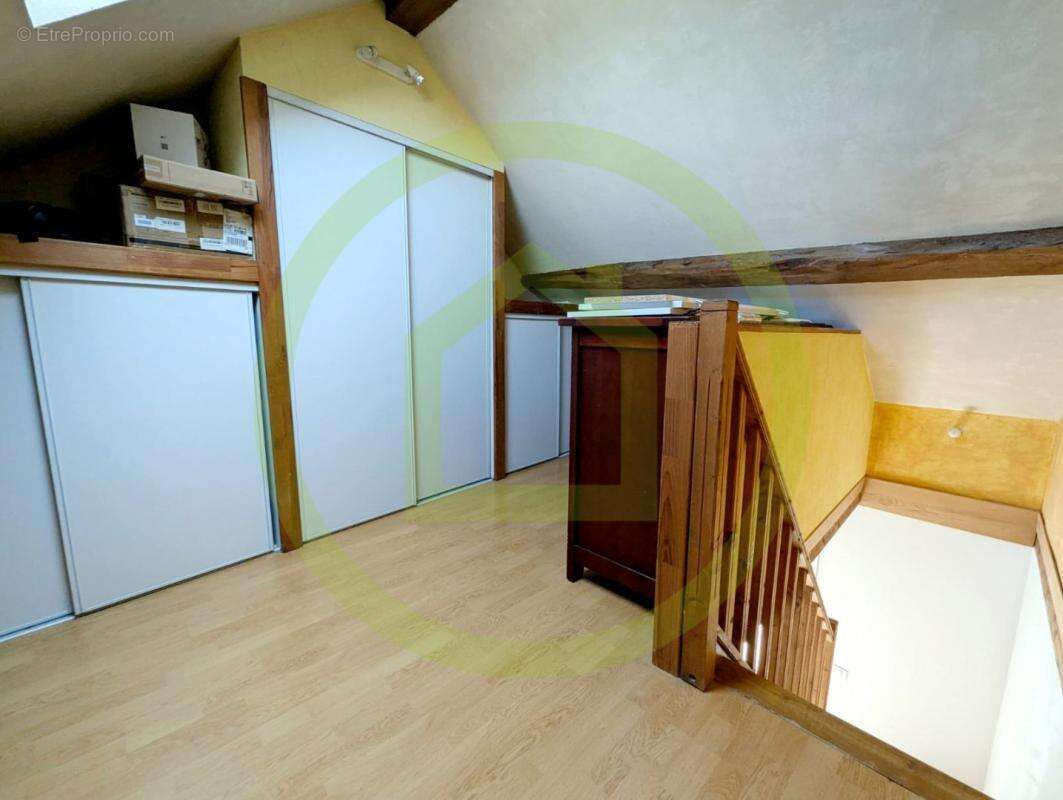 Maison à MERY-SUR-OISE