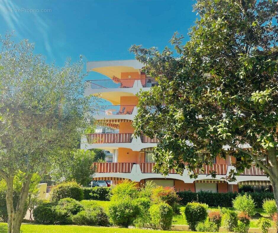 Appartement à MANDELIEU-LA-NAPOULE