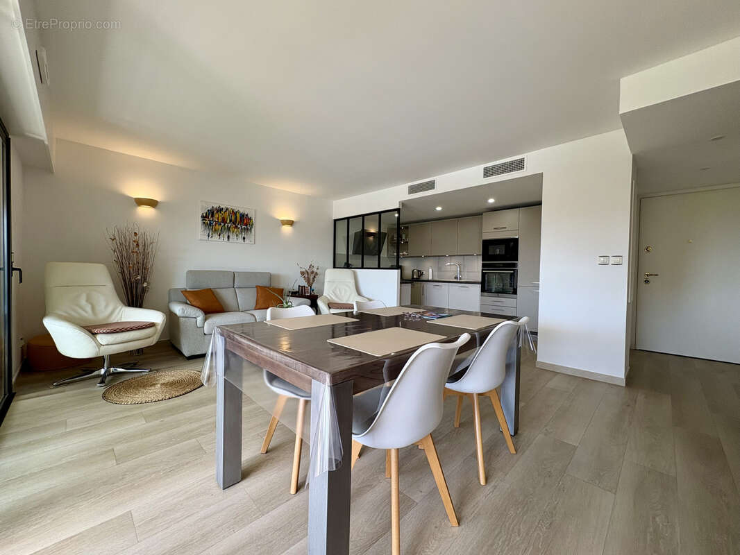 Appartement à SAINT-RAPHAEL