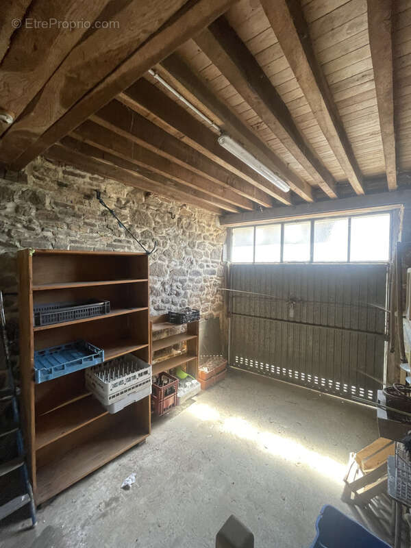 Maison à CHATILLON-SUR-COLMONT