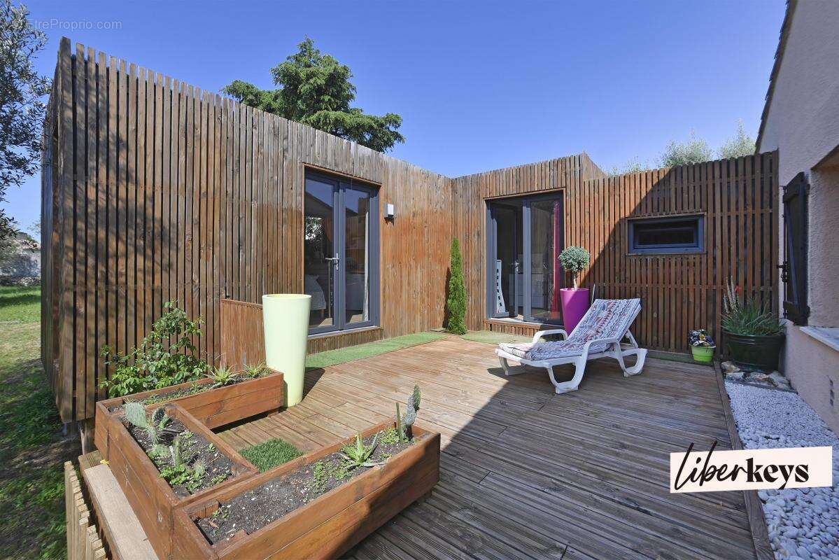 Maison à SAINT-QUENTIN-LA-POTERIE