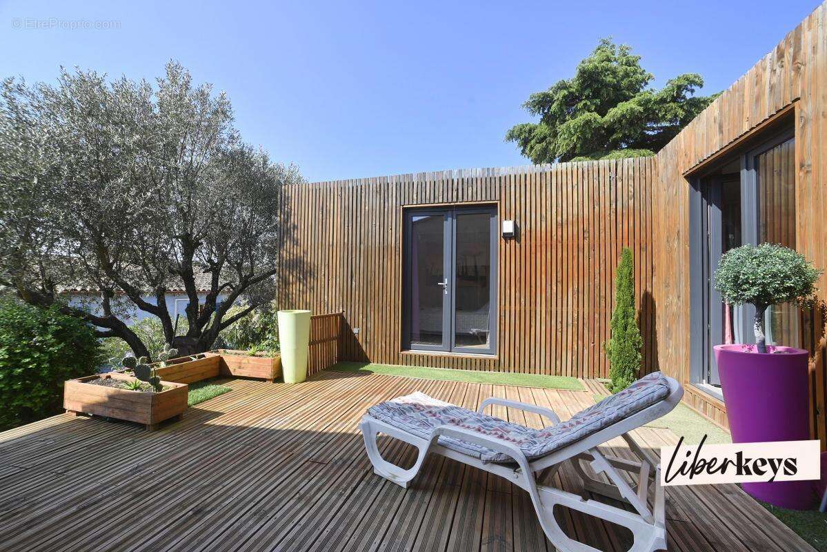 Maison à SAINT-QUENTIN-LA-POTERIE