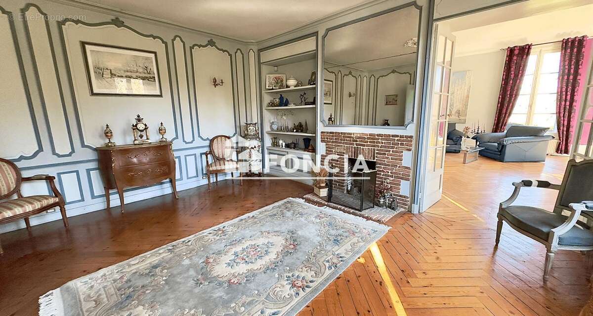 Maison à SAINT-JEAN-DU-CARDONNAY