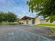 Maison à SAINT-MEDARD-DE-GUIZIERES