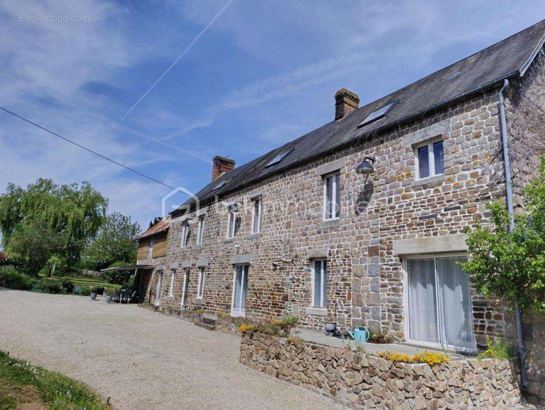 Maison à PONT-FARCY