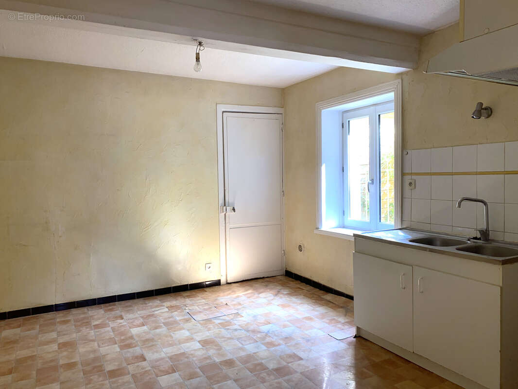 Maison à MARCILLY-D&#039;AZERGUES